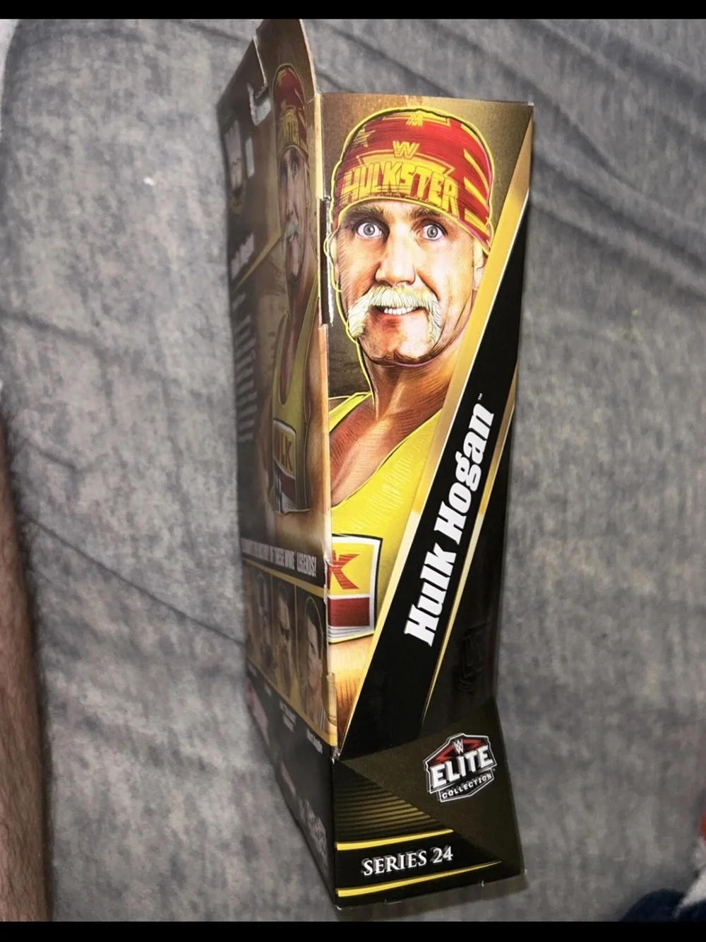 Mattel WWE Elite Collection Legends Series 24 Hulk Hogan Action Figure